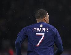 关于巴黎圣日耳曼主场大胜，稳固领先优势的信息