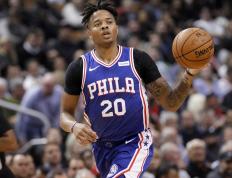 球员在比赛中砍下三双数据，成为焦点人物