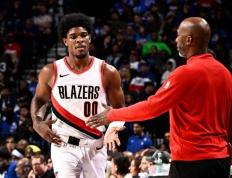 包含魔术三巨头联手，球队未来可期得分突破，球队未来可期冲击季后赛！的词条