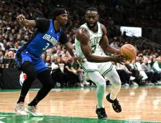 波尔津吉斯三巨头联手，魔术得分突破，助攻爆棚冲击季后赛！